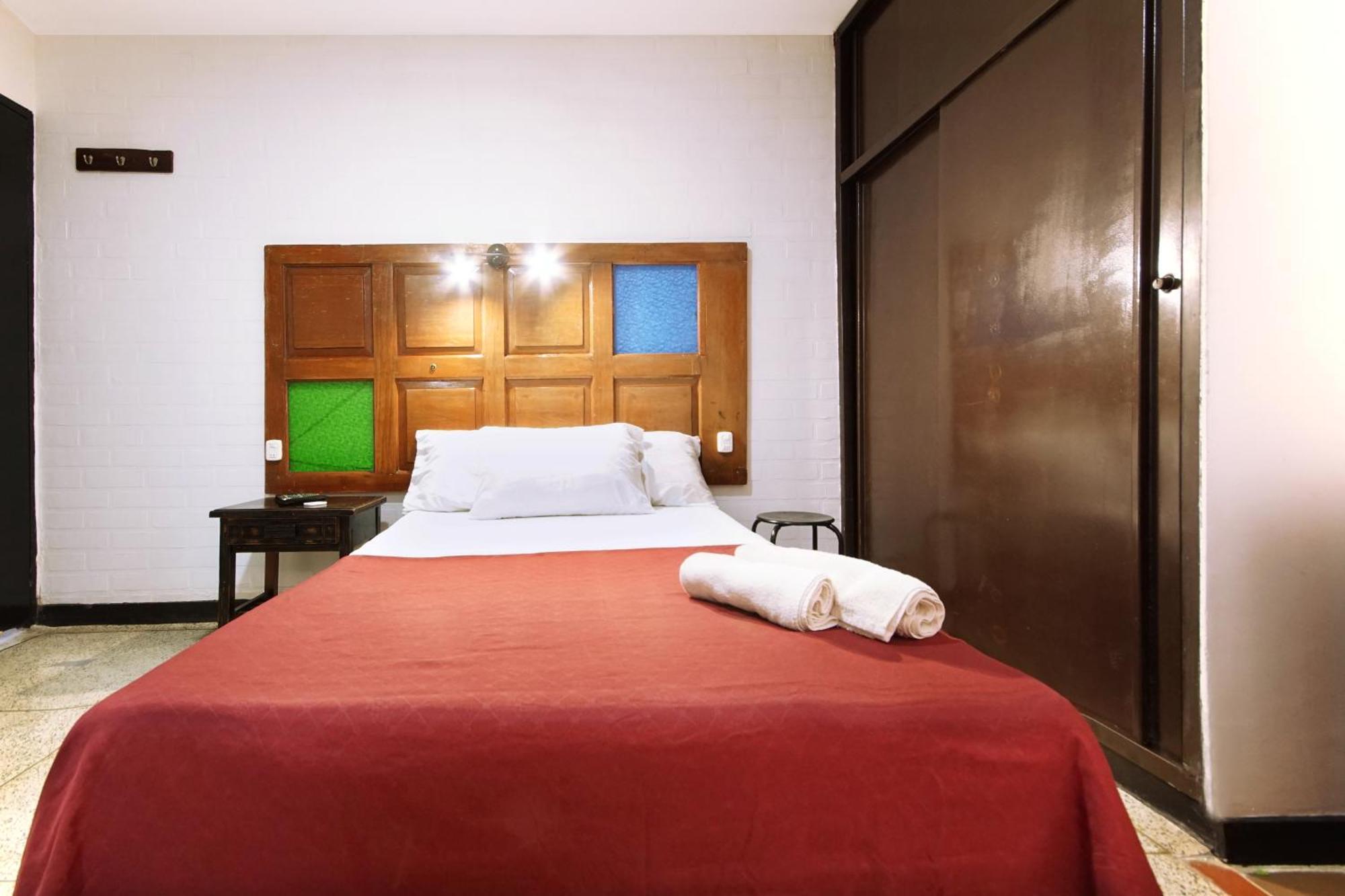 Ding-Dong Hostel Кали Екстериор снимка