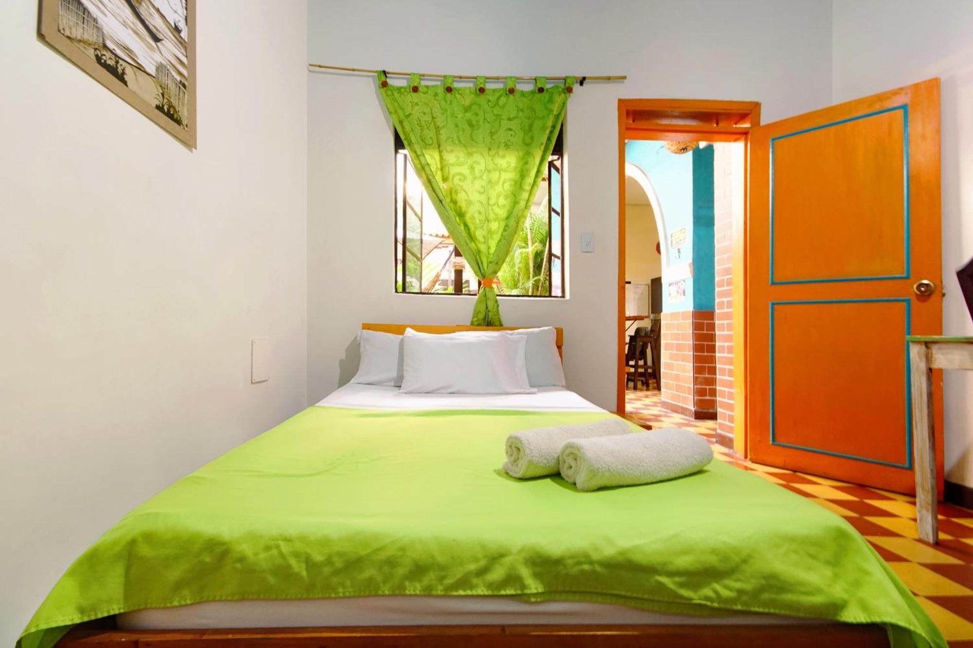 Ding-Dong Hostel Кали Екстериор снимка